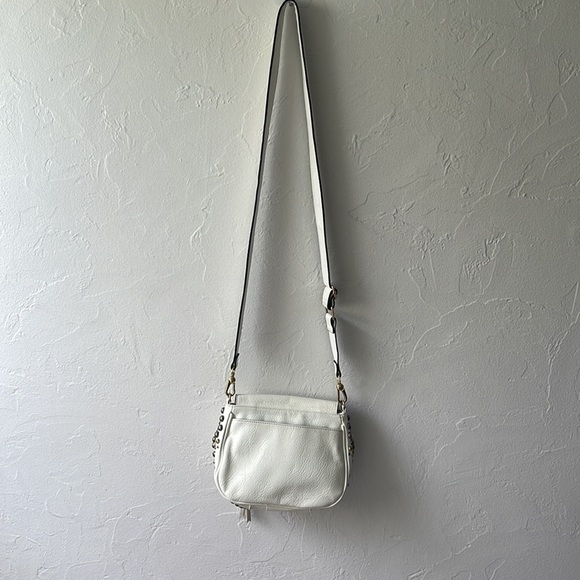 Juicy couture white cross body purse - Picture 7 of 11